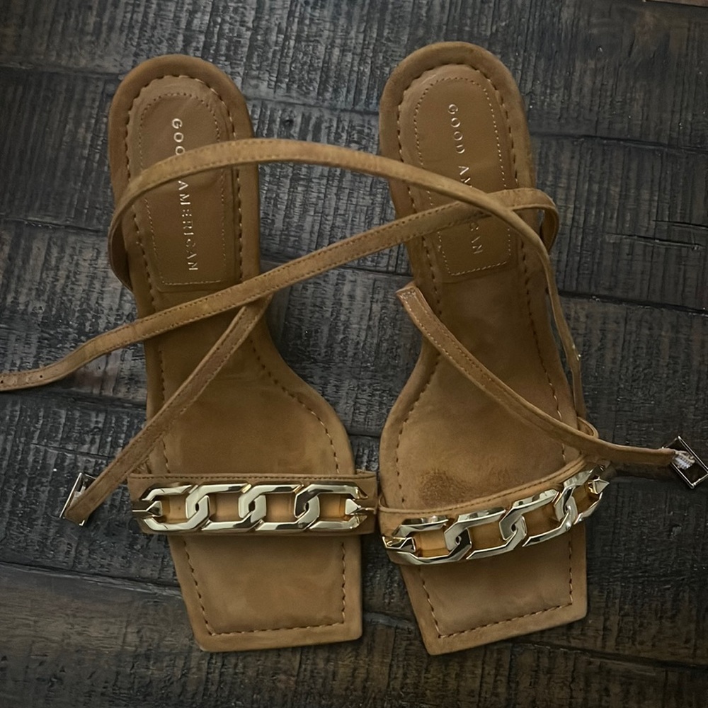 Good American NWOT Sand Suede Strap Heels with Gold Accent W10